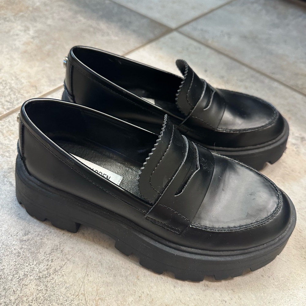 Brand new Steve Madden loafers size 6